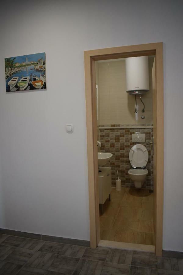 Apartman Dani-Podstrana Apartment ภายนอก รูปภาพ