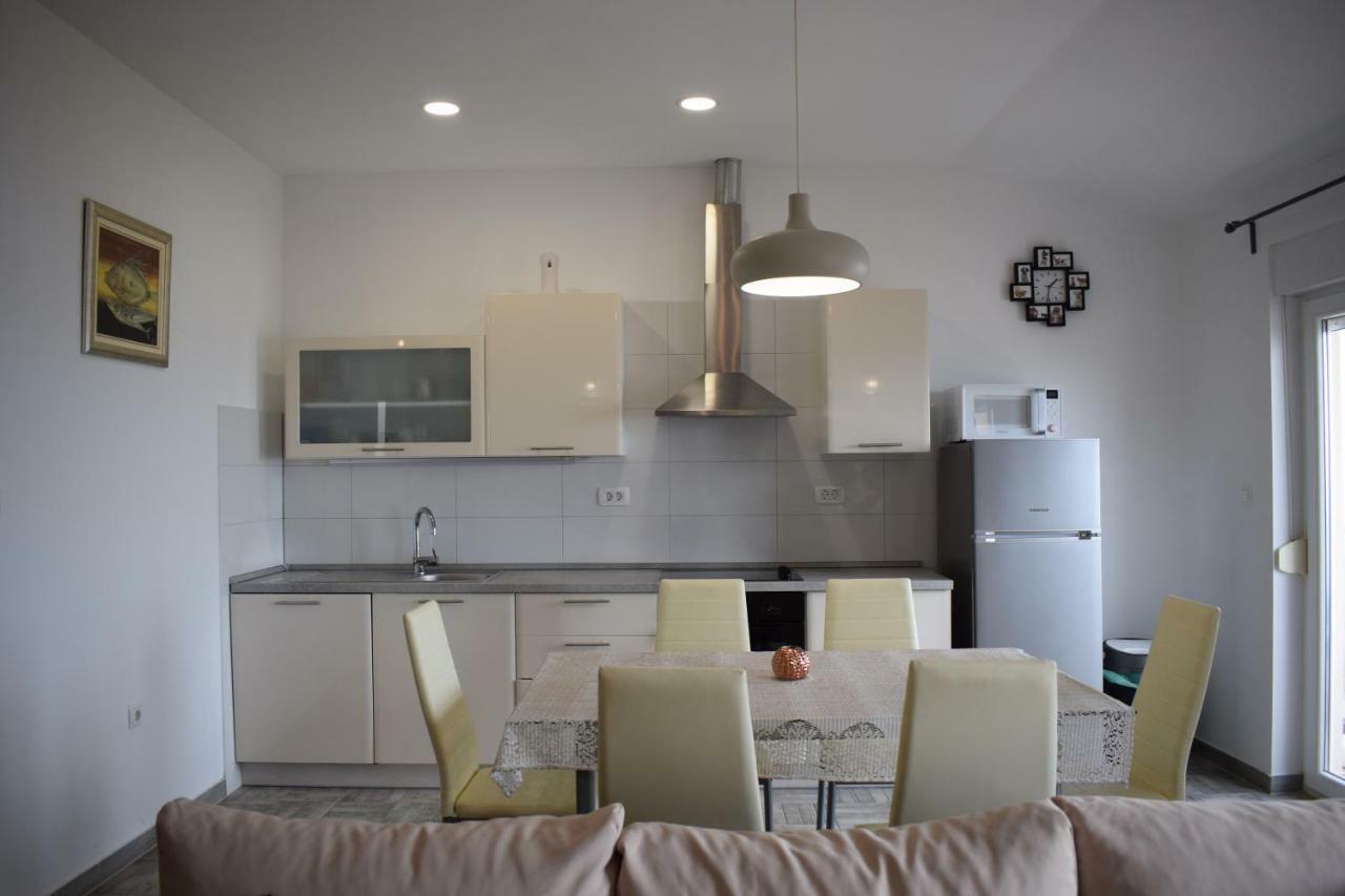 Apartman Dani-Podstrana Apartment ภายนอก รูปภาพ